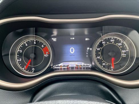Used 2016 Jeep Cherokee Limited FWD image 26
