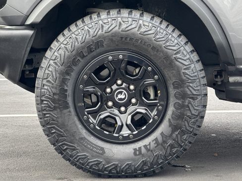 Used 2022 Ford Bronco Wildtrak image 34