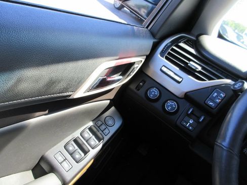 Used 2016 GMC Yukon Denali AWD/4WD image 34