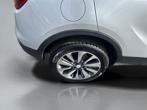 Used 2022 Buick Encore Preferred w/ Safety Package image 8