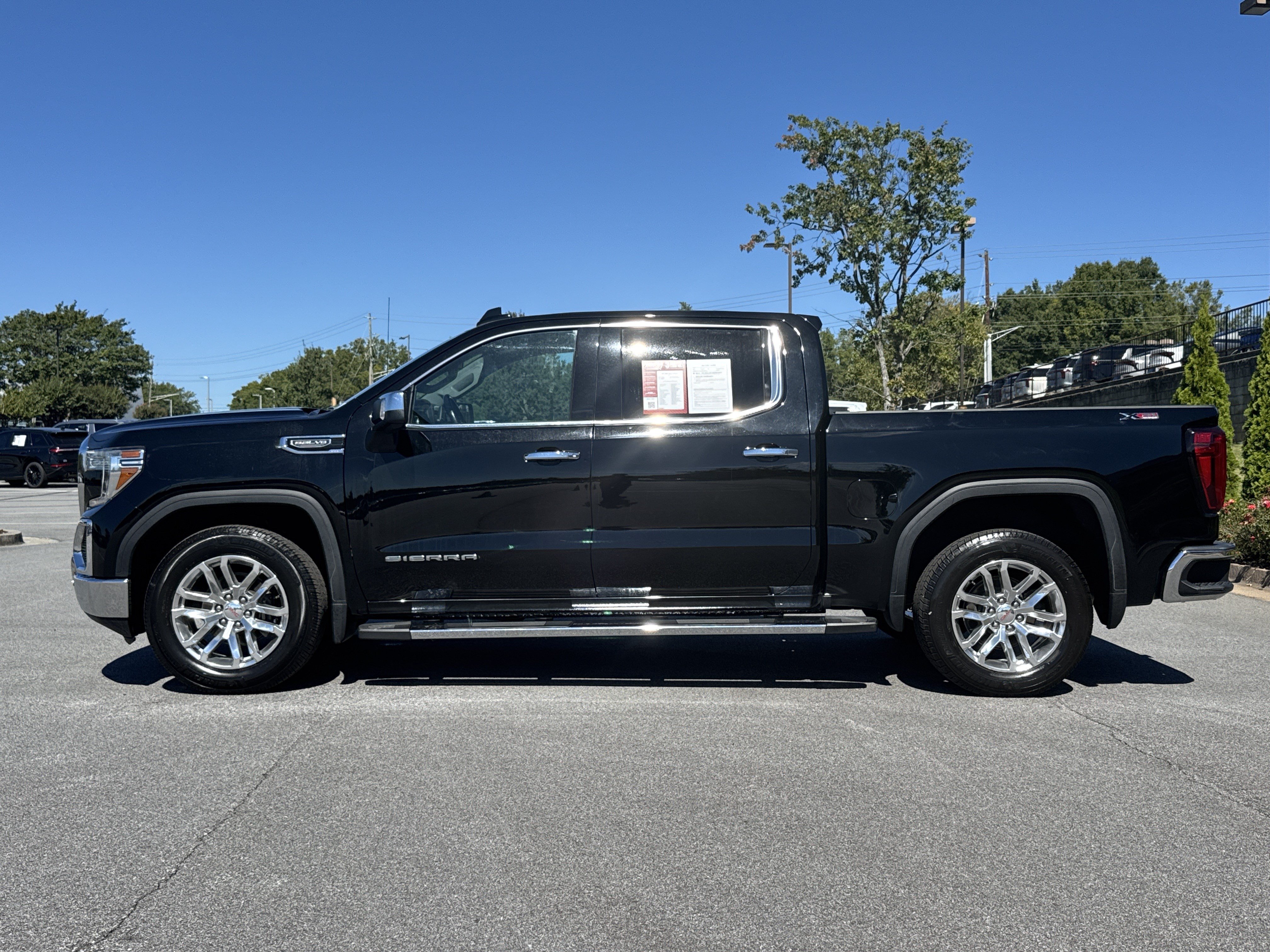 Used 2021 GMC Sierra 1500 SLT w/ SLT Premium Plus Package AWD/4WD image 7
