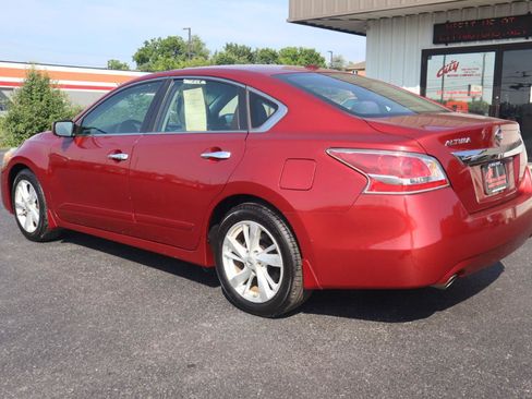 Used 2015 Nissan Altima 2.5 SV FWD image 13