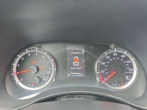 Used 2021 Toyota Highlander L image 18