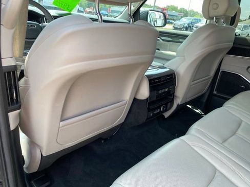 Used 2022 Jeep Wagoneer Series II AWD/4WD image 30