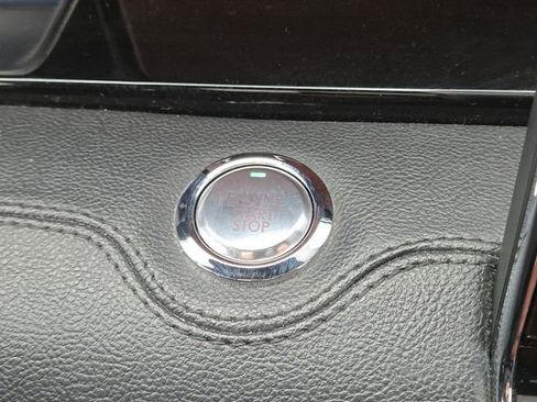 Used 2024 Lincoln Navigator Premiere image 18