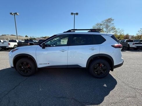 New 2026 Nissan Rogue SV image 8