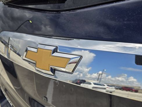 Used 2017 Chevrolet Traverse LS FWD image 14