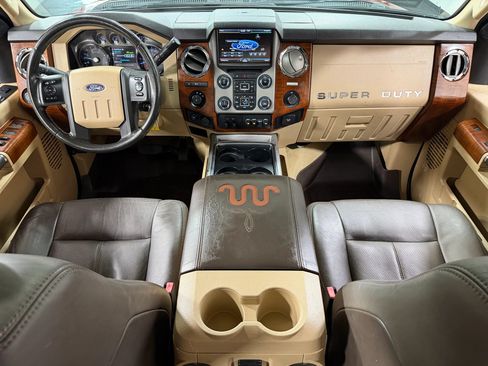 Used 2015 Ford F250 King Ranch w/ FX4 Off-Road Package AWD/4WD image 23
