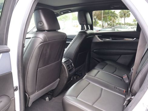 Used 2024 Cadillac XT5 Premium Luxury FWD image 39