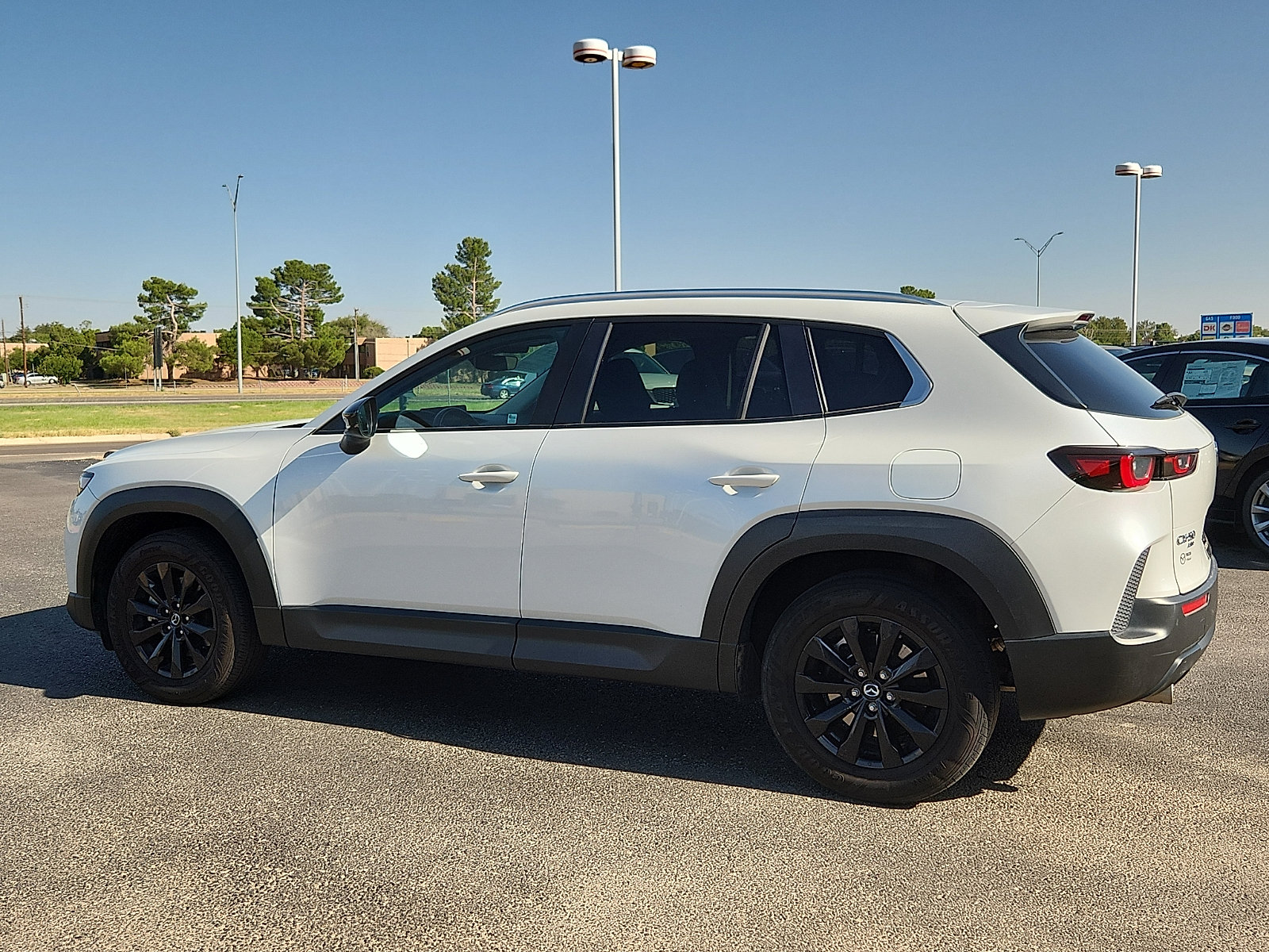 Used 2025 MAZDA CX-50 AWD 2.5 S w/ Preferred Package image 3