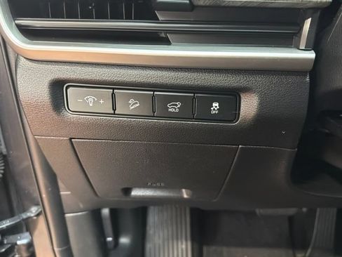 Used 2023 Kia Telluride EX w/ EX Captain's Chair Package AWD/4WD image 25