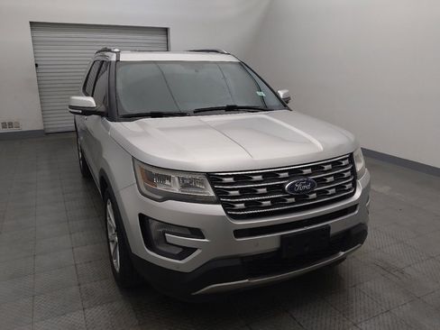Used 2017 Ford Explorer Limited image 14