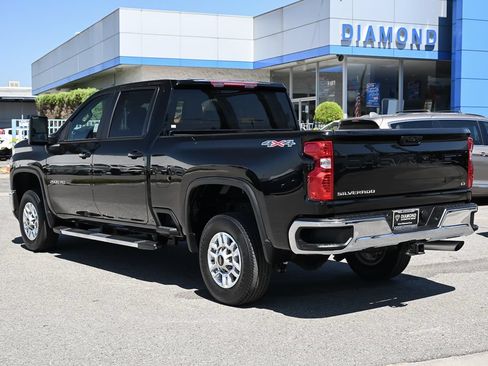 Used 2025 Chevrolet Silverado 2500 LT w/ Convenience Package AWD/4WD image 6