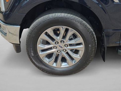 Used 2024 Ford F150 Lariat w/ Tow/Haul Package AWD/4WD image 9