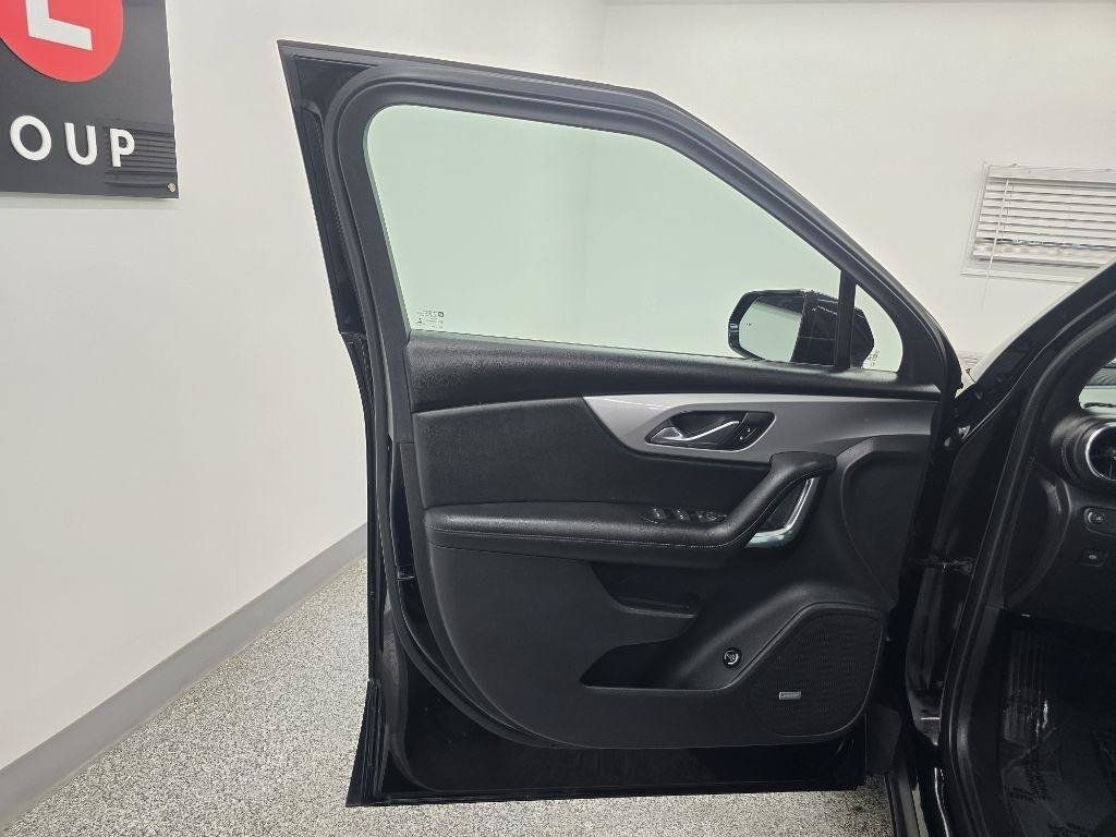 Used 2019 Chevrolet Blazer LT w/ Sun and Wheels Package FWD image 26