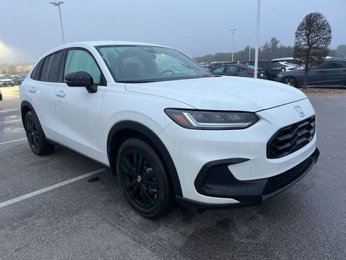 Used 2026 Honda HR-V Sport image 3