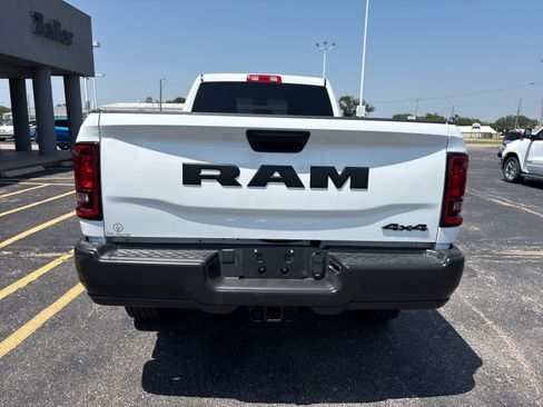 Used 2022 RAM 2500 Tradesman AWD/4WD image 5