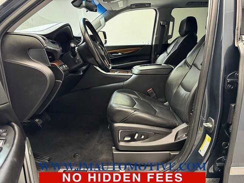 Used 2019 Cadillac Escalade ESV Luxury AWD/4WD image 13