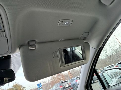 Used 2020 Hyundai Santa Fe SE image 38