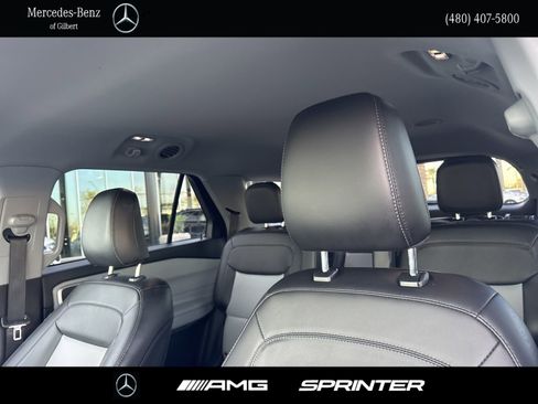 Used 2022 Ford Explorer XLT w/ Equipment Group 202A image 16