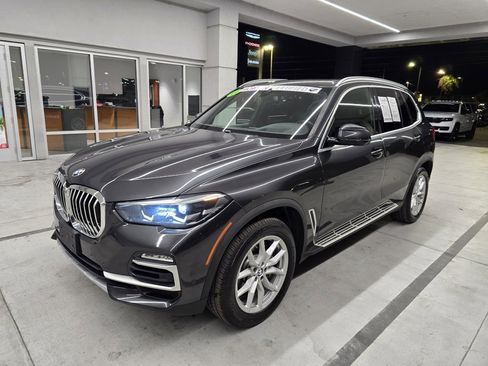 Used 2021 BMW X5 xDrive40i w/ Premium Package 2 image 2