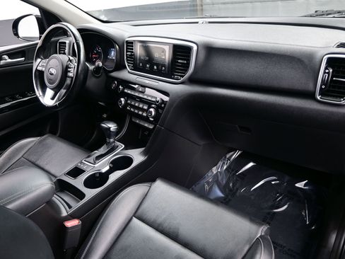Used 2020 Kia Sportage EX image 15