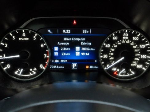 Used 2017 Nissan Murano Platinum w/ Platinum Technology Package image 3