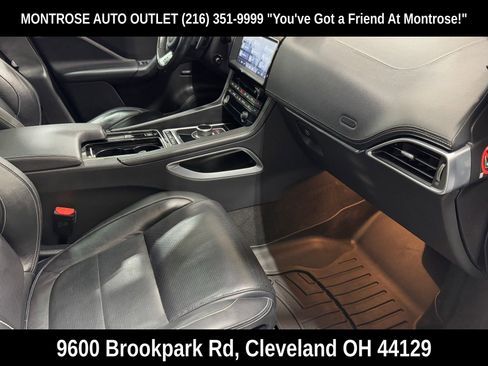 Used 2018 Jaguar F-PACE R-Sport image 49