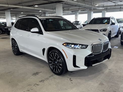 Used 2026 BMW X5 xDrive50e w/ M Sport Package AWD/4WD image 2