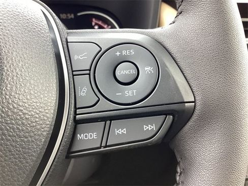 New 2025 Toyota RAV4 XLE Premium image 18