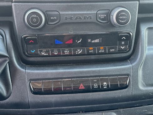 Used 2023 RAM ProMaster 2500 FWD image 14