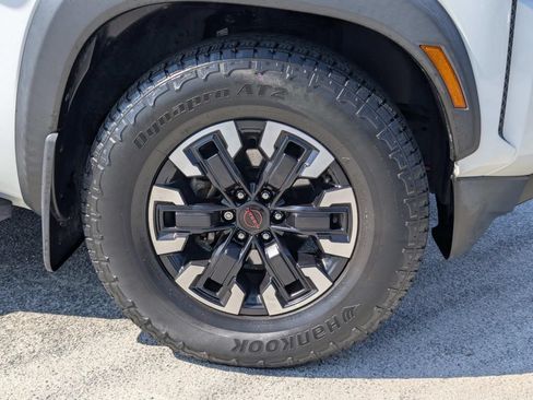Used 2022 Nissan Frontier Pro-X w/ Technology Package RWD image 7