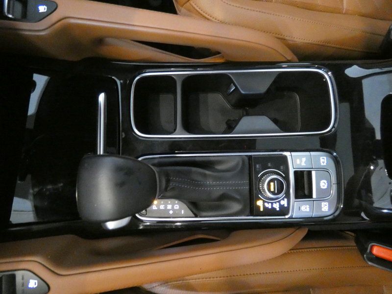 Used 2023 Kia Telluride AWD image 17