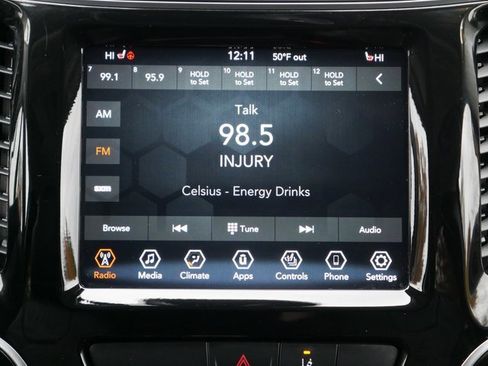 Used 2022 Jeep Cherokee Limited image 17