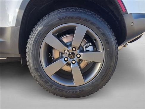 New 2026 Land Rover Defender 110 S AWD/4WD image 10