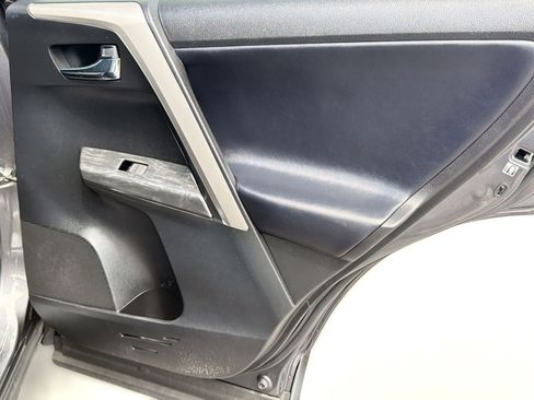 Used 2017 Toyota RAV4 Platinum FWD image 22