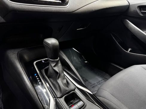 Used 2022 Toyota Corolla LE w/ Carpet Mat Package (TMS) image 26