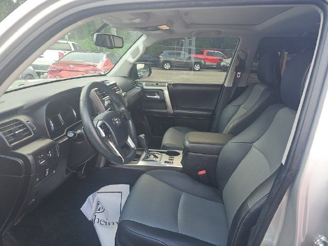 Used 2019 Toyota 4Runner SR5 Premium RWD image 3