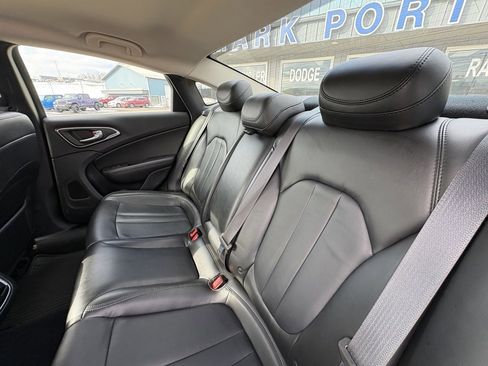 Used 2015 Chrysler 200 C w/ Navigation & Sound Group I image 19
