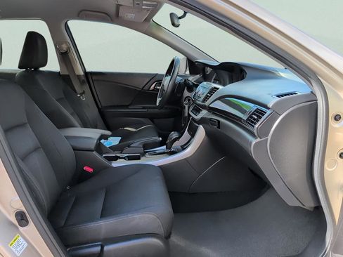 Used 2014 Honda Accord Sport image 36