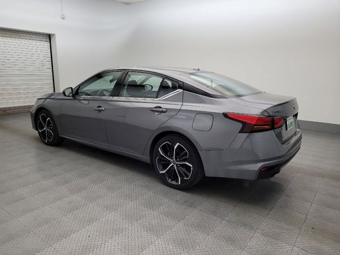 Used 2024 Nissan Altima 2.5 SR image 3