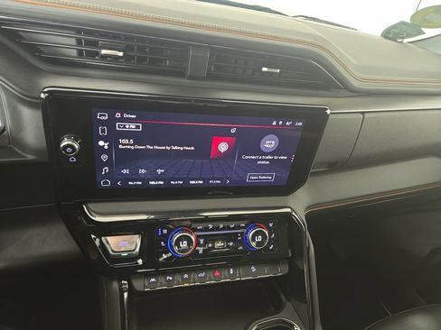 Certified 2023 GMC Sierra 1500 AT4 w/ Technology Package AWD/4WD image 22