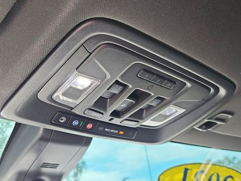 Used 2021 Chevrolet Silverado 1500 High Country w/ Technology Package image 30