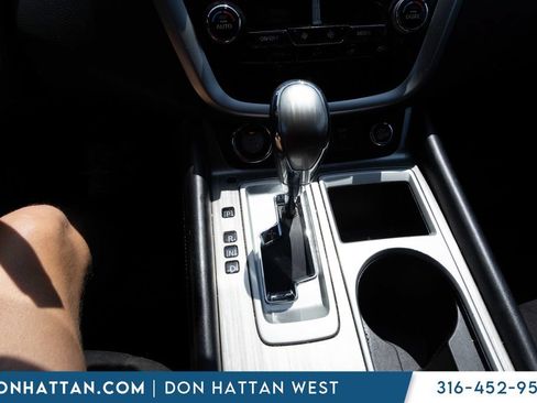 Used 2018 Nissan Murano SV FWD image 11