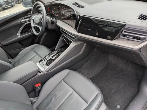 Used 2025 Audi Q5 Premium Plus w/ Premium Plus image 36