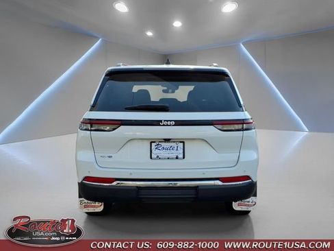 Used 2022 Jeep Grand Cherokee Limited 4xe image 5