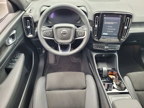 Used 2023 Volvo C40 P8 Recharge Plus AWD/4WD image 7