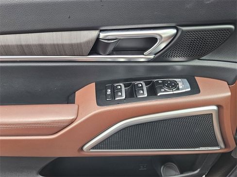 Used 2024 Kia Telluride EX w/ EX Captain's Chair Package image 36