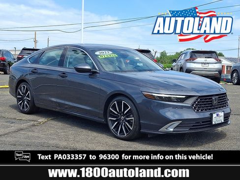 Used 2023 Honda Accord Touring image 1