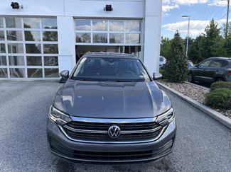 Used 2024 Volkswagen Jetta SE FWD video 2